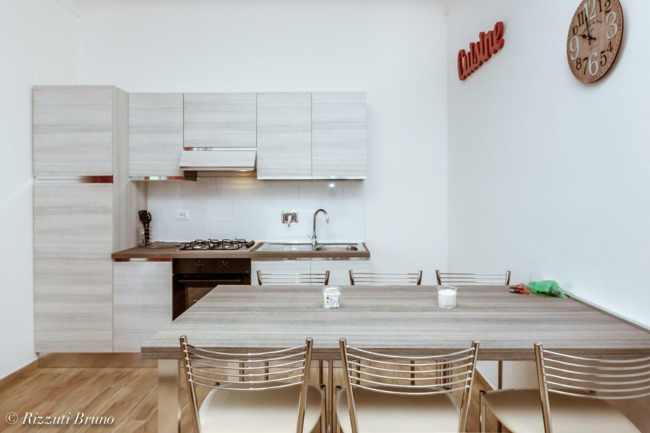 Happy House Apartment Savona Luaran gambar
